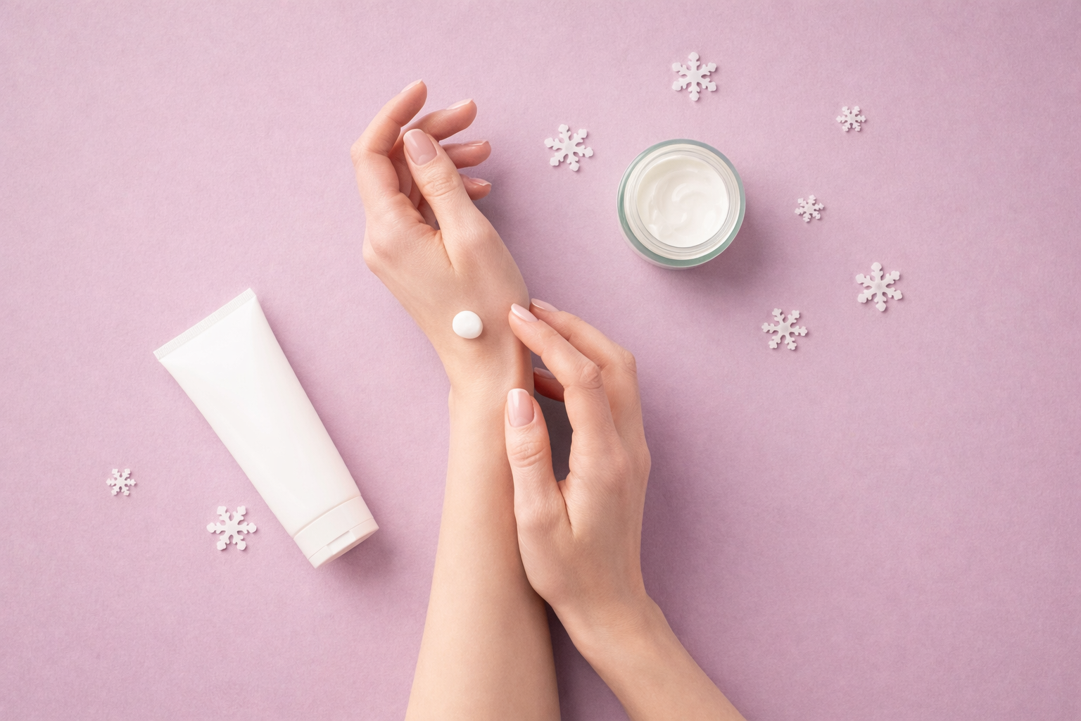 Winter Skin Allergies: Why Your Skin Reacts & How to Calm It Down